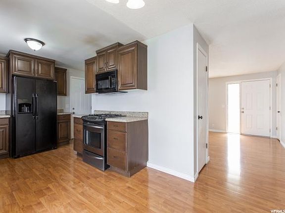 4th image of 4526 W Charles Way