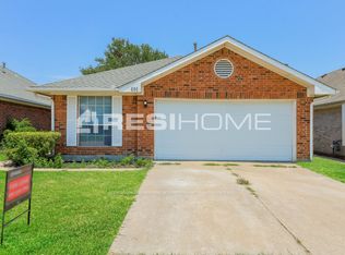 401 El Rio Dr, Mesquite, TX 75150
