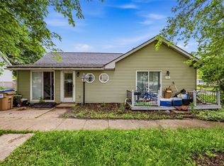 100 W North St, Olin, IA 52320