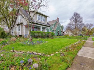 65 Bradford Rd, Rochester, NY 14618
