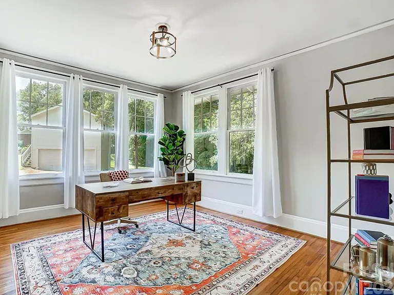 1217 S York St — Photo 9