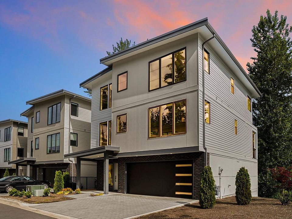 1st image of 10839 Slater Ave NE #12122