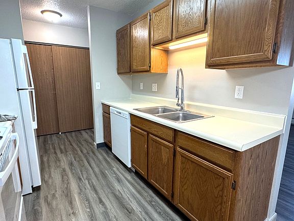 2nd image of 1102 43rd St S APT 202