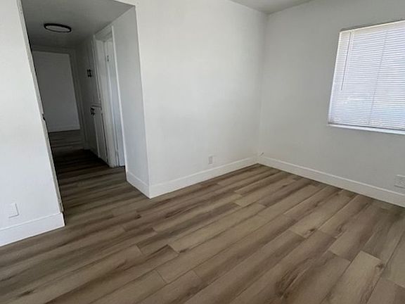 4th image of 737 Lilly Ln #14B