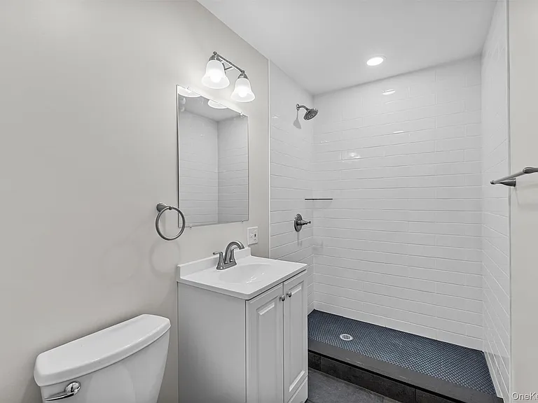 1-18 Willow Way #7 — Photo 9