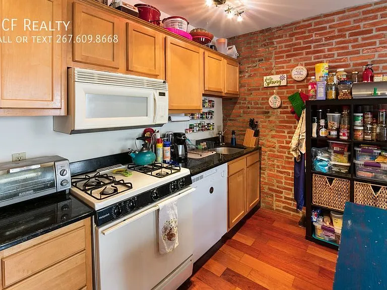 745 S 20th St #1 — Photo 2