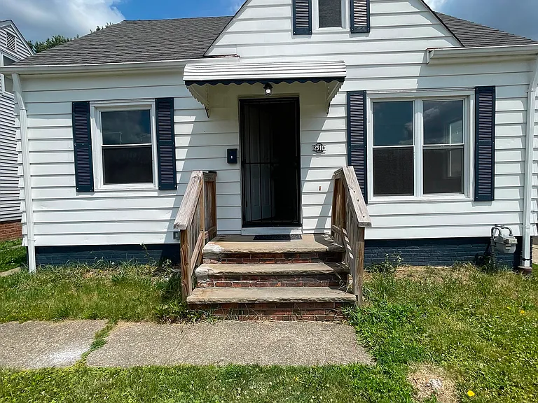2910 Brookdale Ave — Photo 1