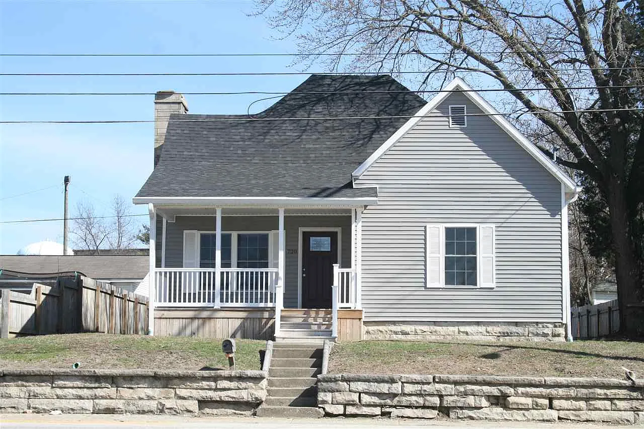 728 Lincoln Ave photo 1