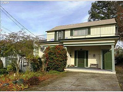 1130 SE Cass Ave photo 1