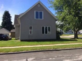 1801 S 12th St #A, Manitowoc, WI 54220