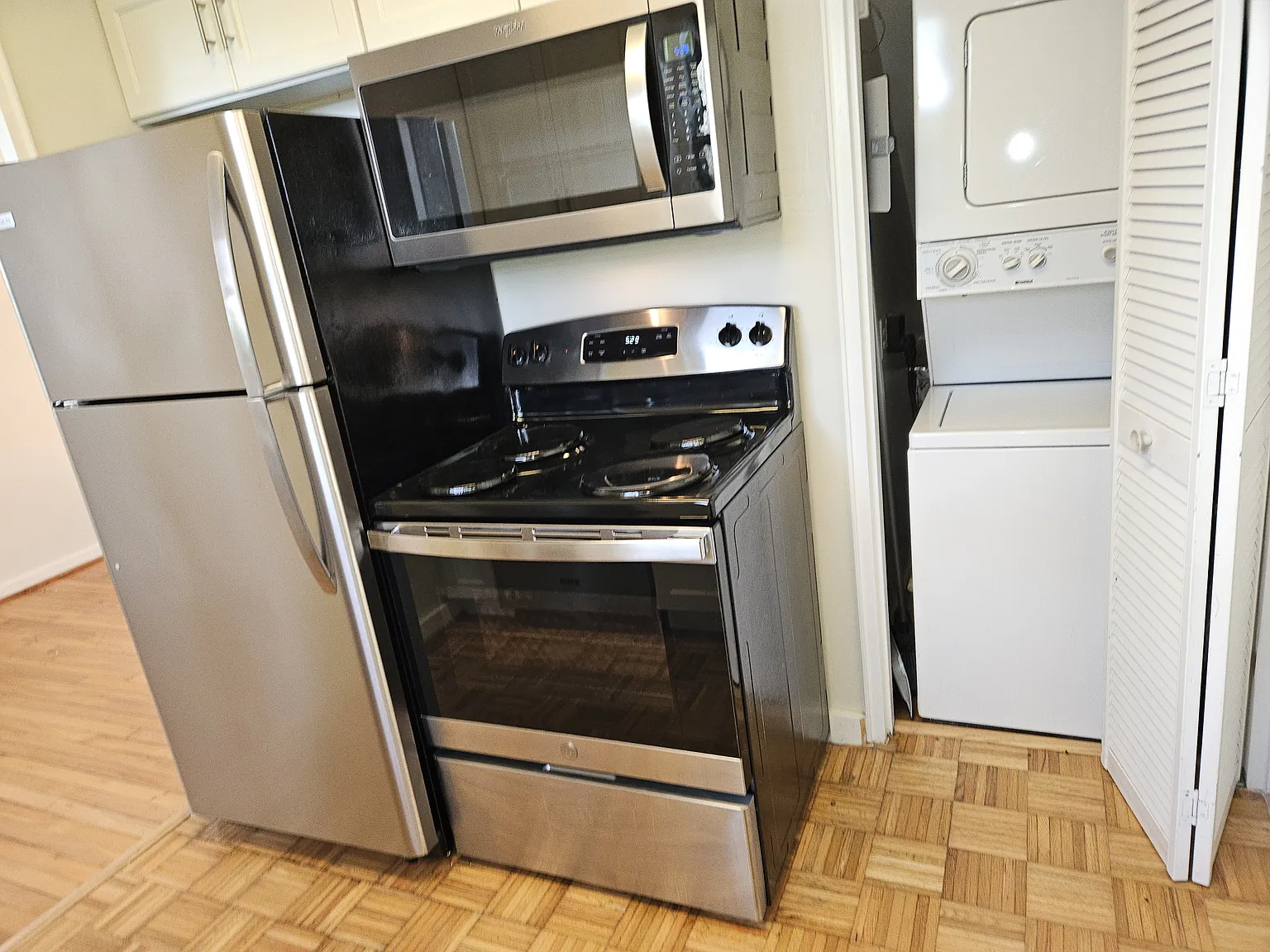 615 Biltmore Ave — Photo 4
