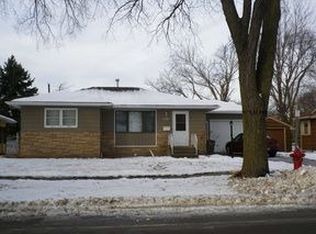 1301 14th St S, Moorhead, MN 56560