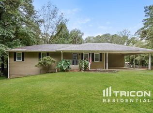 202 Holly Ln, Woodstock, GA 30189