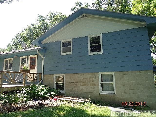 2nd image of 500 2nd St NE