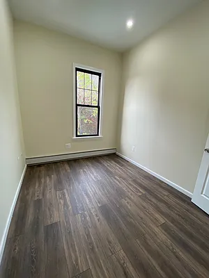 Rented by Mirador Real Estate | media 10