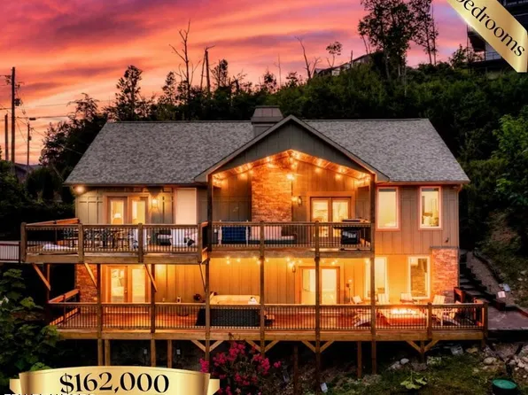 760 Wiley Oakley Dr, Gatlinburg, TN 37738