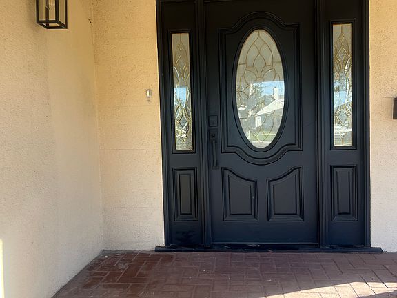 3rd image of 8536 McConnell Ave