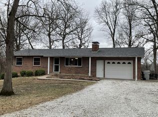 3530 Swaying Oaks Ln, Wentzville, MO 63385