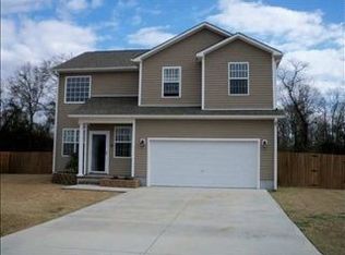 104 Thorn Tree Ct, Jacksonville, NC 28540