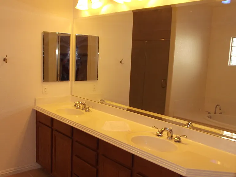 9201 Worsley Park Pl — Photo 25