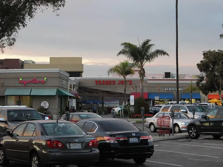 Riviera Holiday — Photo 5
