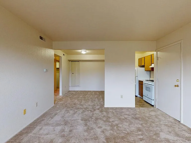 Trappers Cove Apartments — Photo 94