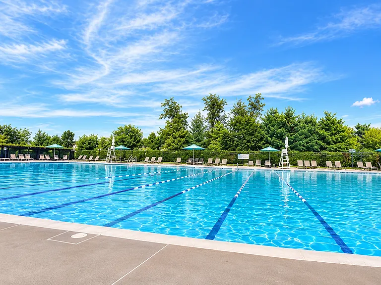 Excellent Amenities_World Class Swimming Pool
Enjoy Your Summer!