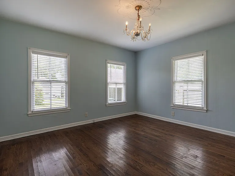 215 W Jessamine Ave — Photo 8