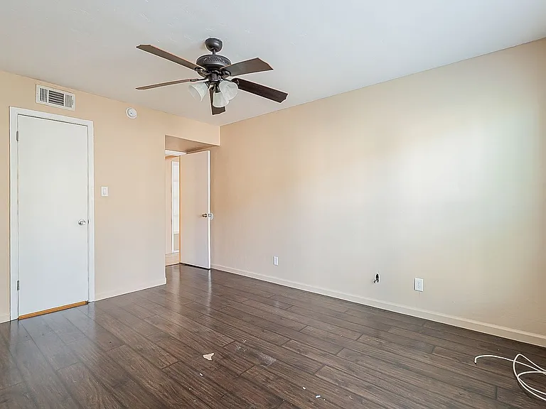 1620 N Wilmot Rd #N200 — Photo 31