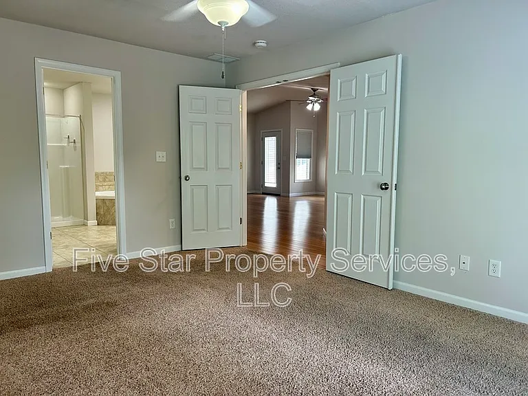 1408 School House Ln — Photo 11