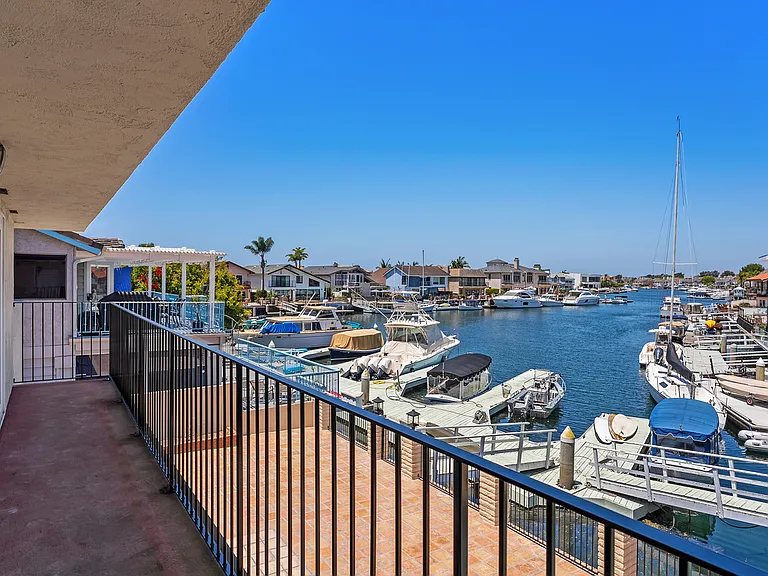 4051 Mistral Dr — Photo 28