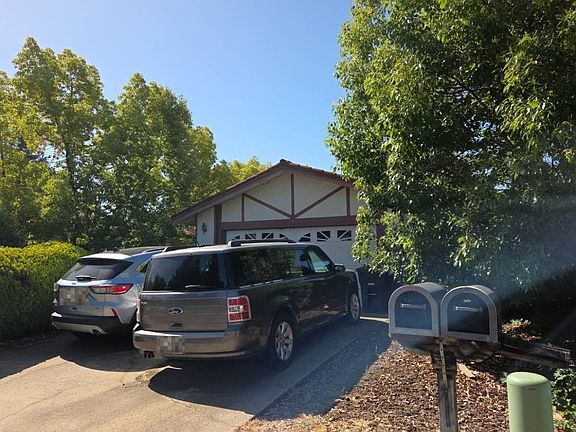 2nd image of 5918 Pretty Bush Ct