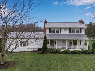 3212 Hickox Rd, Hamburg, NY 14075