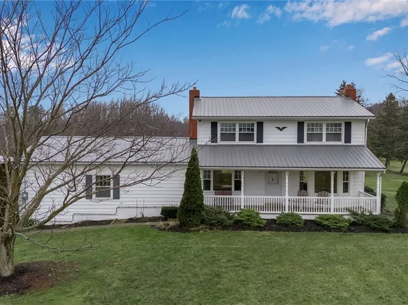 3212 Hickox Rd, Hamburg, NY 14075