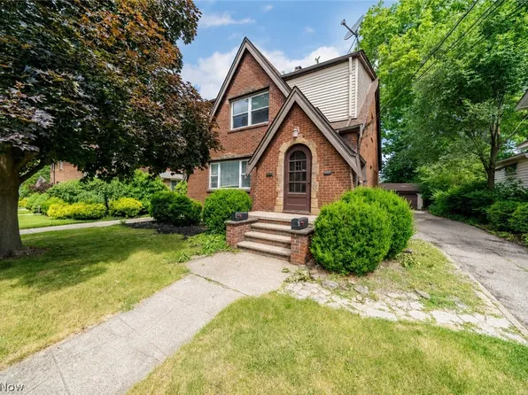 15506 Lydian Ave, Cleveland, OH 44111