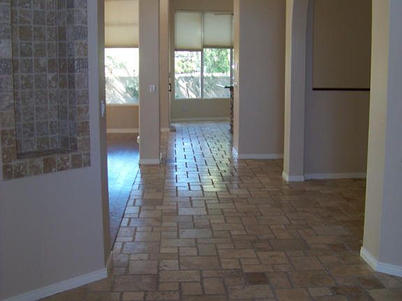 4th image of 9420 N 118th St