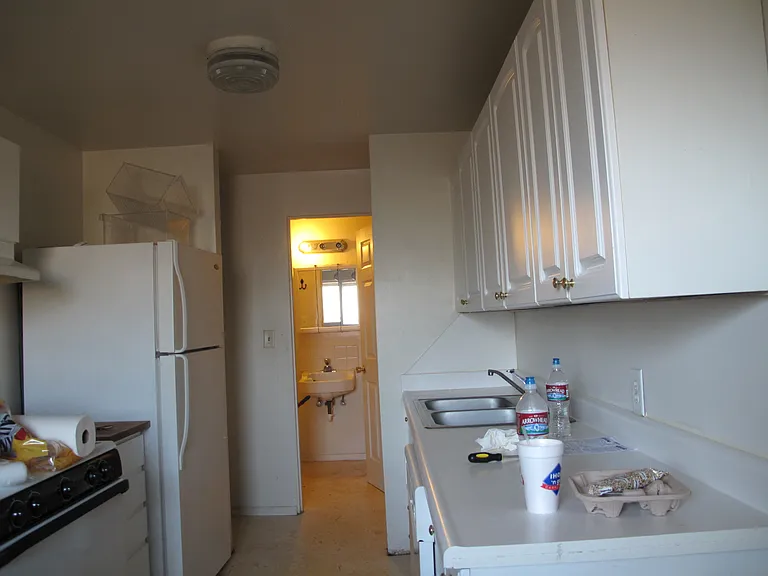 621 Shattuck Ave S #3 — Photo 4