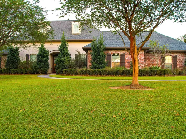 121 Norwood Dr, Schriever, LA 70395