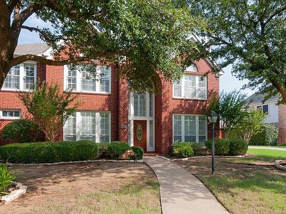 4th image of 1706 Water Lily Dr