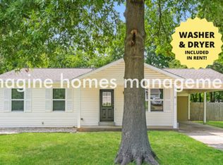 21 Lillian Dr, Saint Charles, MO 63304