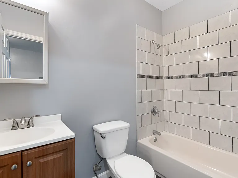 87 Columbia Ave — Photo 7