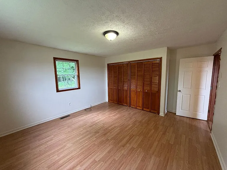 304 Reservoir St — Photo 11