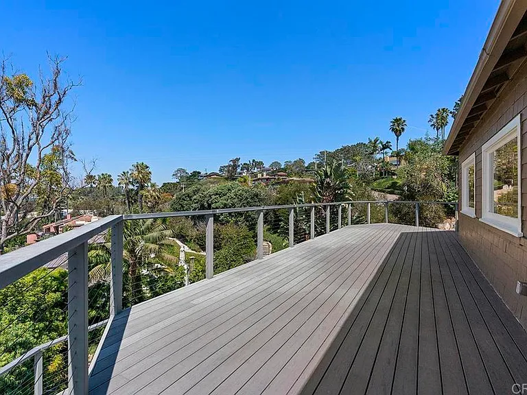 1654 Camino Del Mar #UPPER — Photo 55