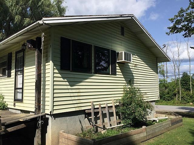2nd image of 376 Eaker Rd