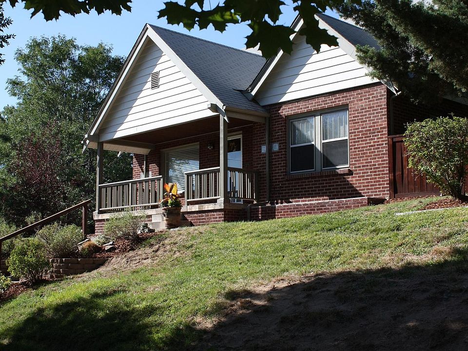 1st image of 1215 E Arkansas Ave