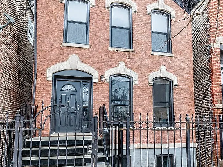 1839 S Loomis St #1R — Photo 1