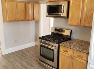 34 Myrtle St, Taunton, MA 02780