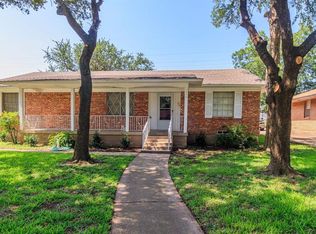 3348 Mapleleaf Ln, Dallas, TX 75233