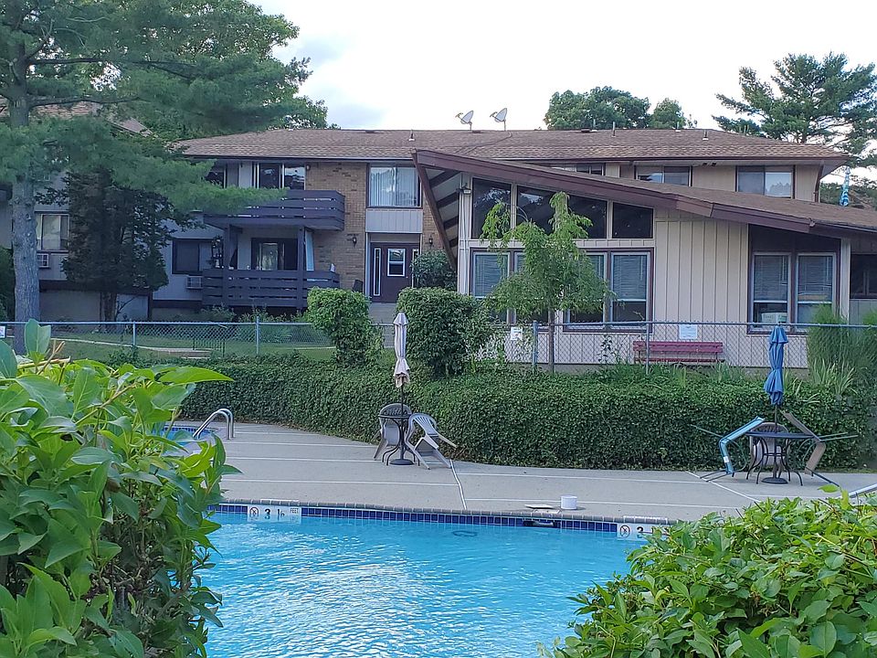 1st image of 30 Sierra Vista Ln