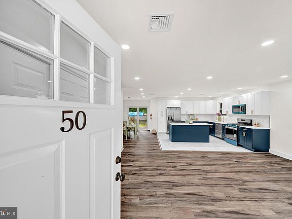 3rd image of 50 Hillman Ave